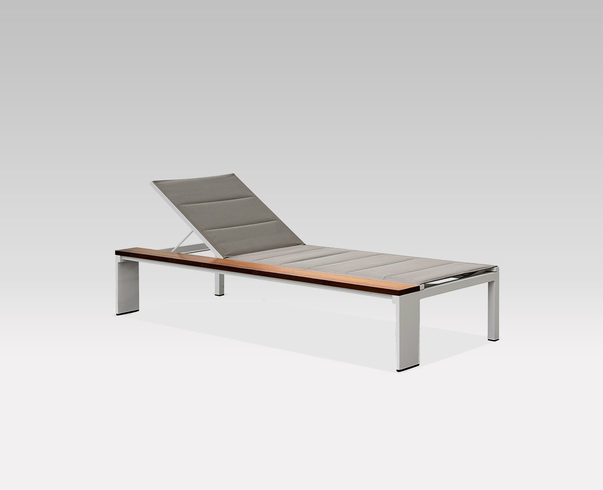Ferrara Chaise Lounge