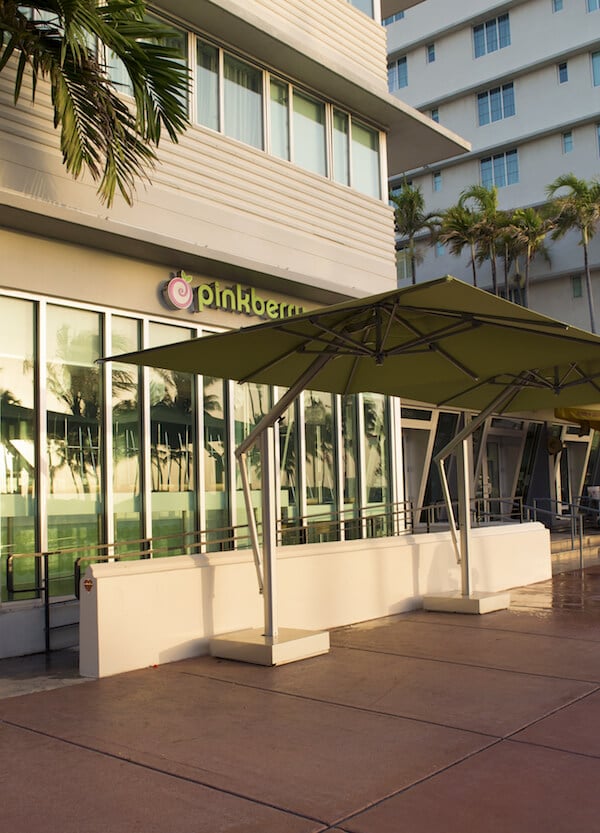 Outdoor Restaurant Umbrellas